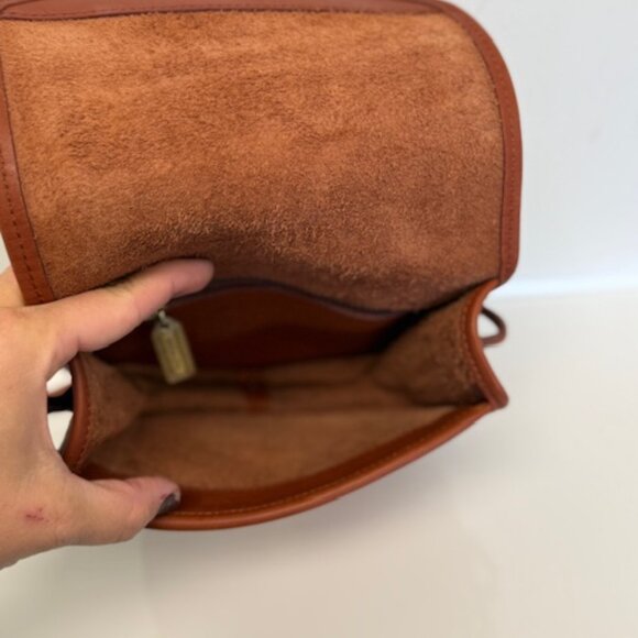 vintage coach Megan crossbody bag .Rare in color #101-13 - Picture 6 of 6